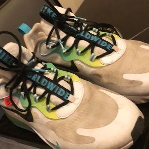 Meet your Posher, Ameer